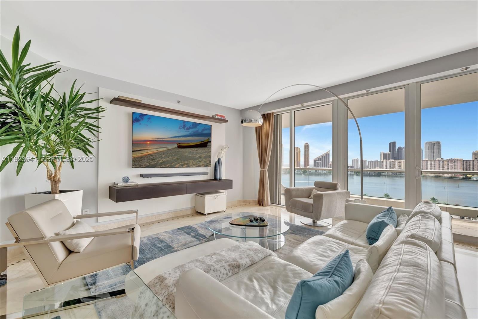 1701 2 / 3 2070 sq. ft. $ 2025-12-02 0 Photo