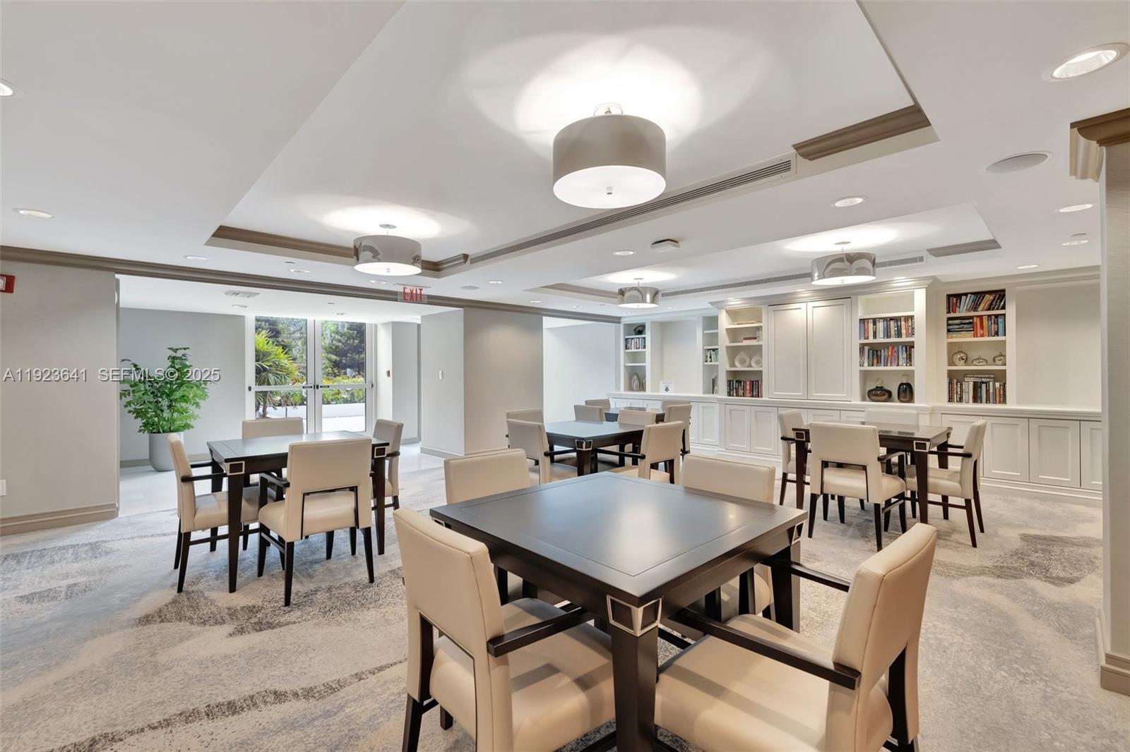 1701 2 / 3 2070 sq. ft. $ 2025-12-02 0 Photo