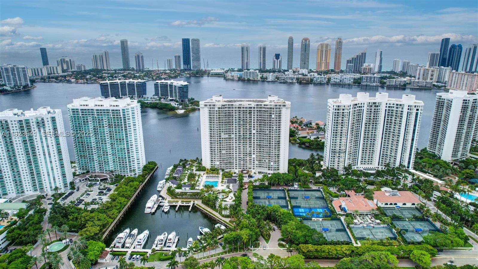 1701 2 / 3 2070 sq. ft. $ 2025-12-02 0 Photo