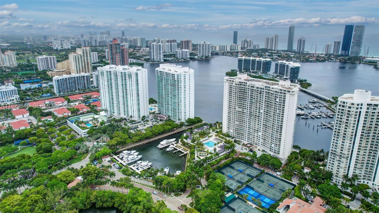 1701 2 / 3 2070 sq. ft. $ 2025-12-02 0 Photo