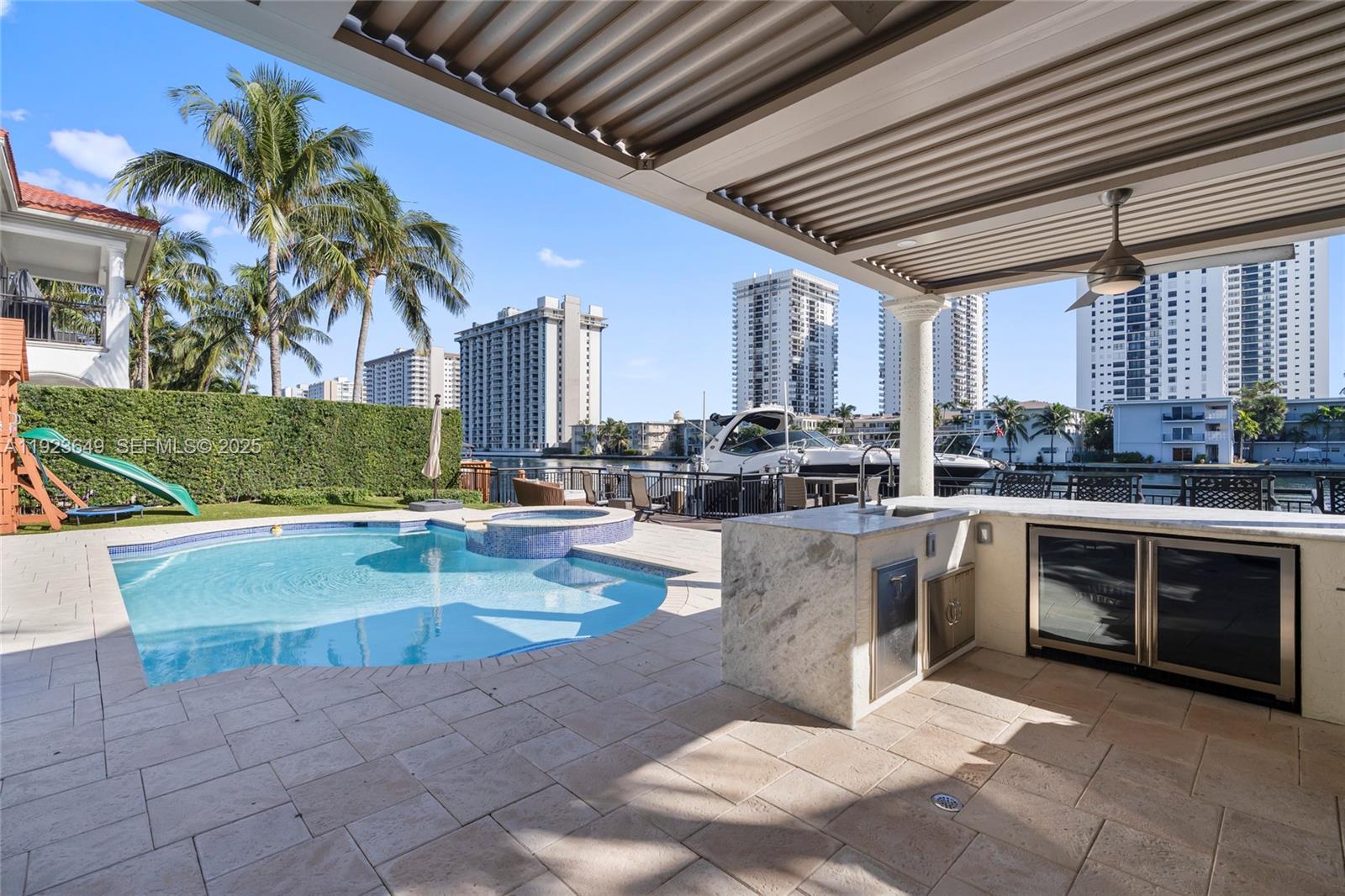 Photo of 1555 Windjammer Way (1555), Hollywood, Florida, 33019 -