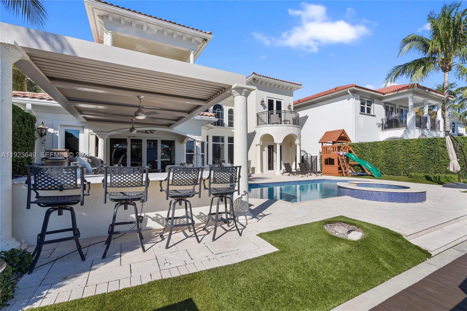 Photo of 1555 Windjammer Way (1555), Hollywood, Florida, 33019 -