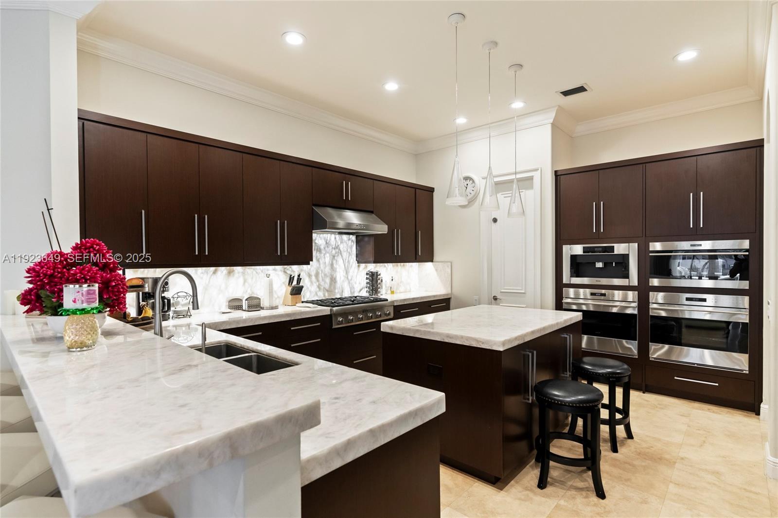 Photo of 1555 Windjammer Way (1555), Hollywood, Florida, 33019 -