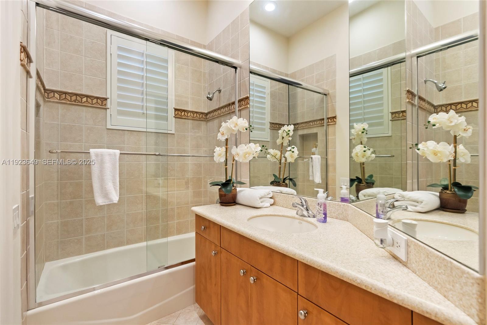 Photo of 1555 Windjammer Way (1555), Hollywood, Florida, 33019 -