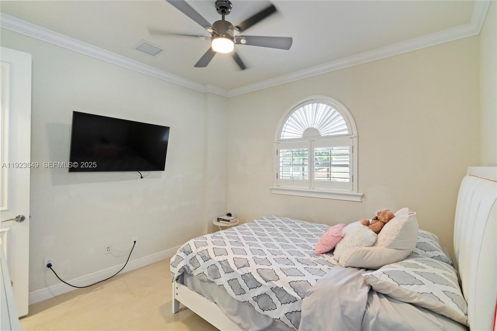 Photo of 1555 Windjammer Way (1555), Hollywood, Florida, 33019 -