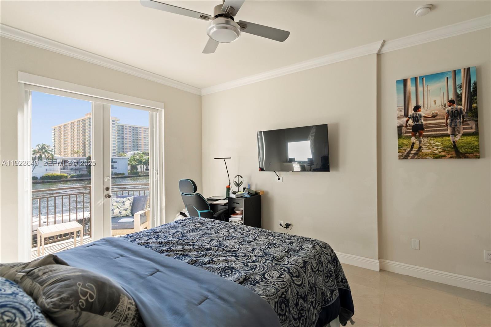 Photo of 1555 Windjammer Way (1555), Hollywood, Florida, 33019 -