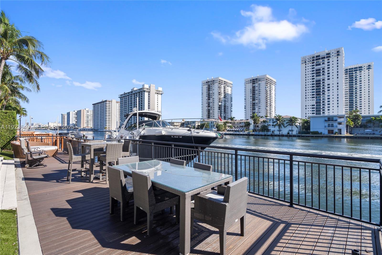 Photo of 1555 Windjammer Way (1555), Hollywood, Florida, 33019 -