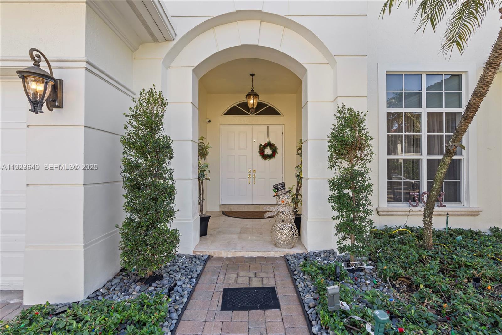 Photo of 1555 Windjammer Way (1555), Hollywood, Florida, 33019 -