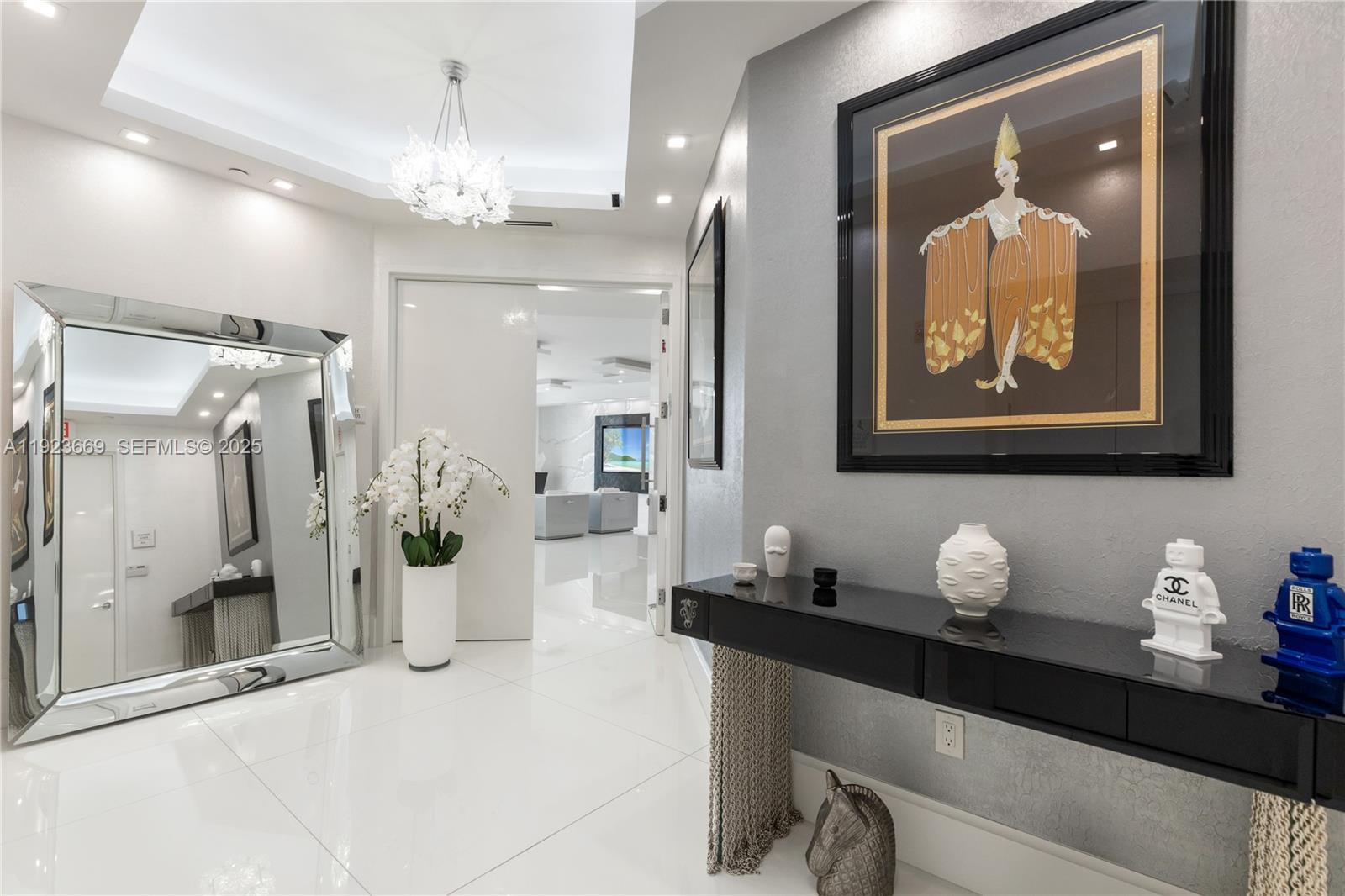 PH4701 6 / 7 5672 sq. ft. $ 2025-12-02 0 Photo