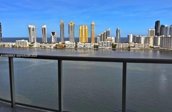 2301 3 / 5 2470 sq. ft. $ 2025-12-12 0 Photo