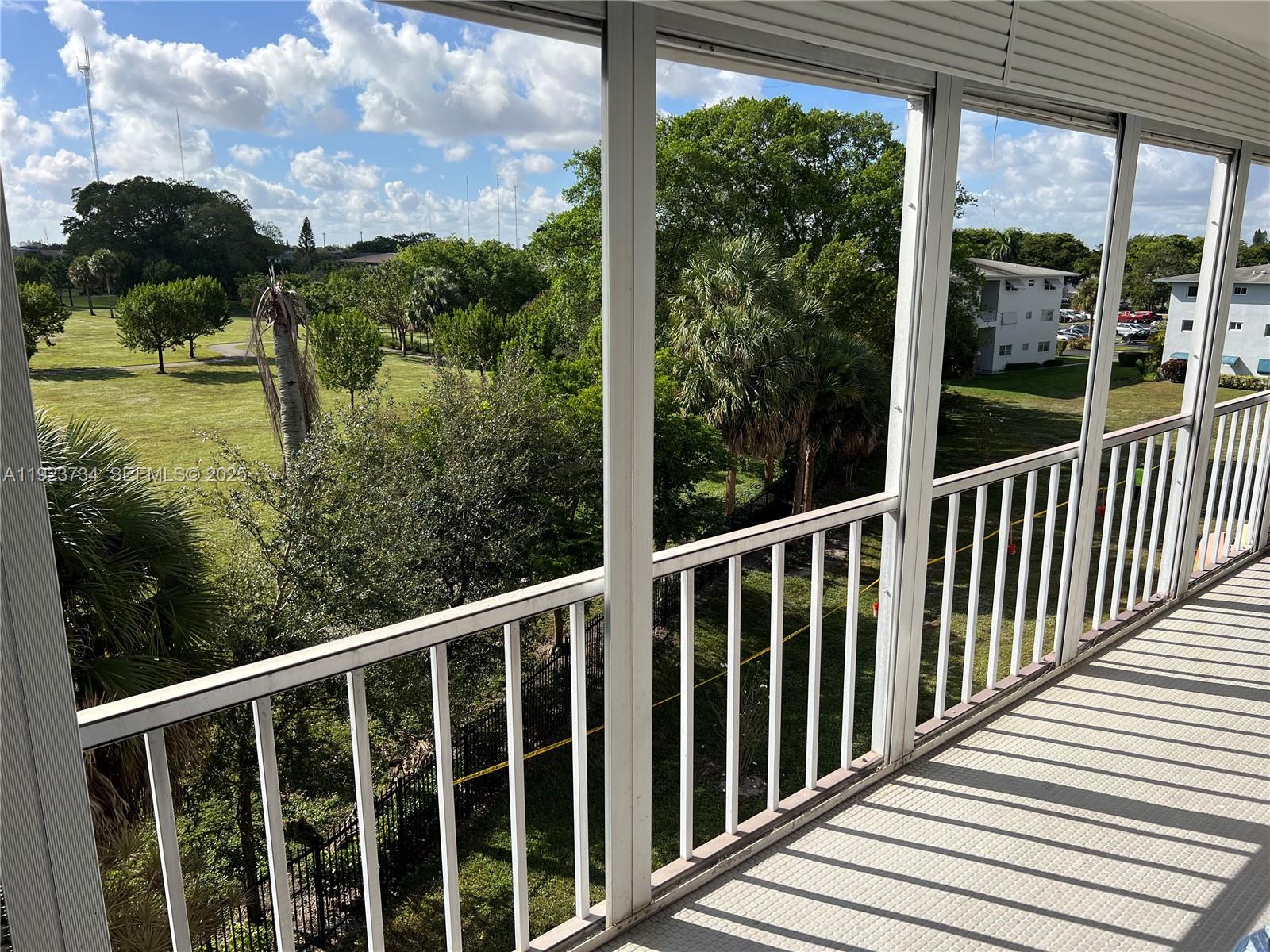 408 2 / 2 992 кв.футов $ 2025-12-02 0 Фото