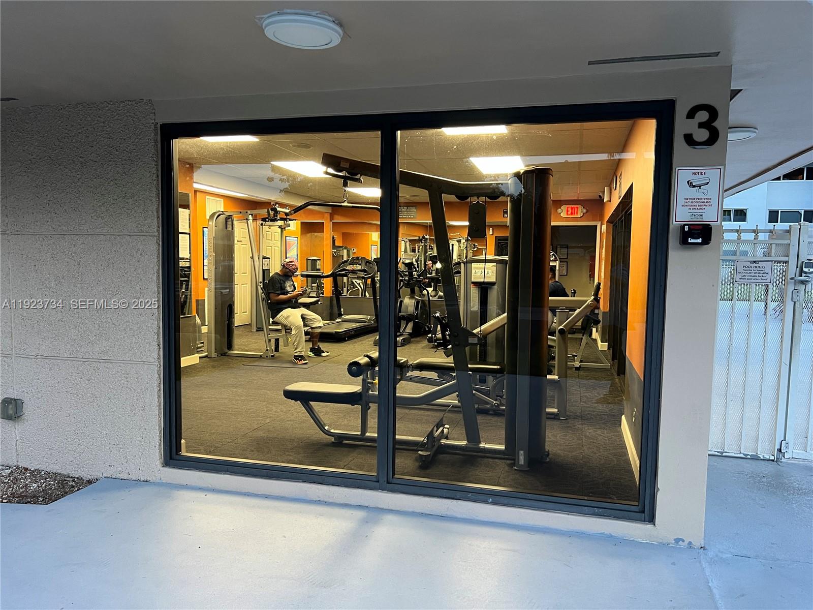 408 2 / 2 992 кв.футов $ 2025-12-02 0 Фото