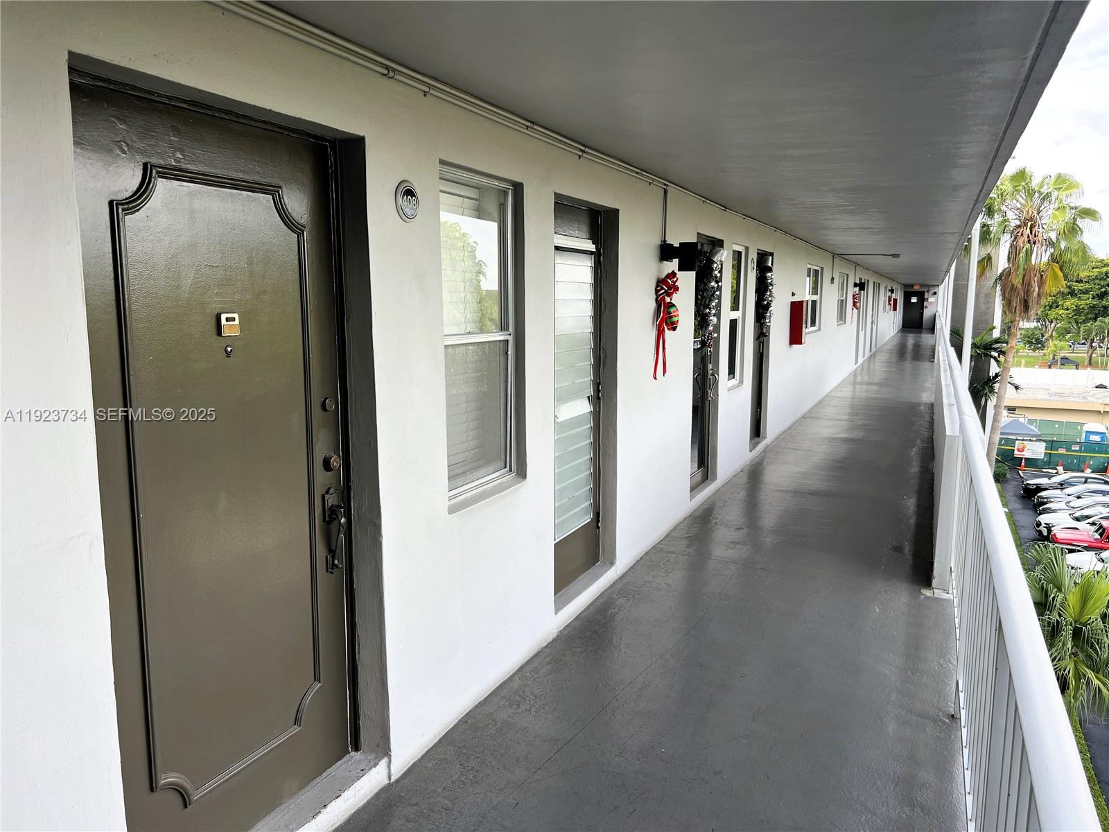 408 2 / 2 992 кв.футов $ 2025-12-02 0 Фото