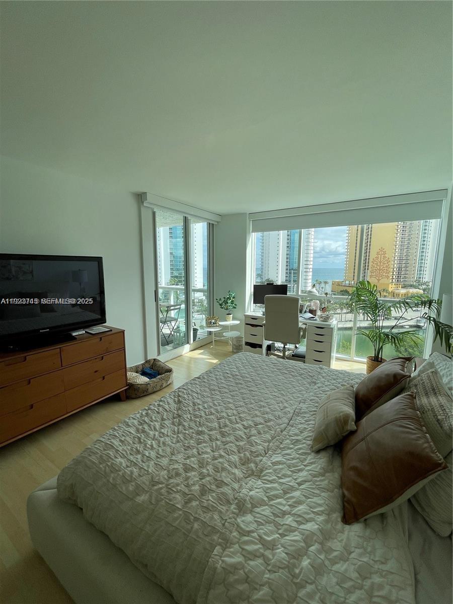 Photo of 16400 Collins Ave  #942, Sunny Isles Beach, Florida, 33160 - 