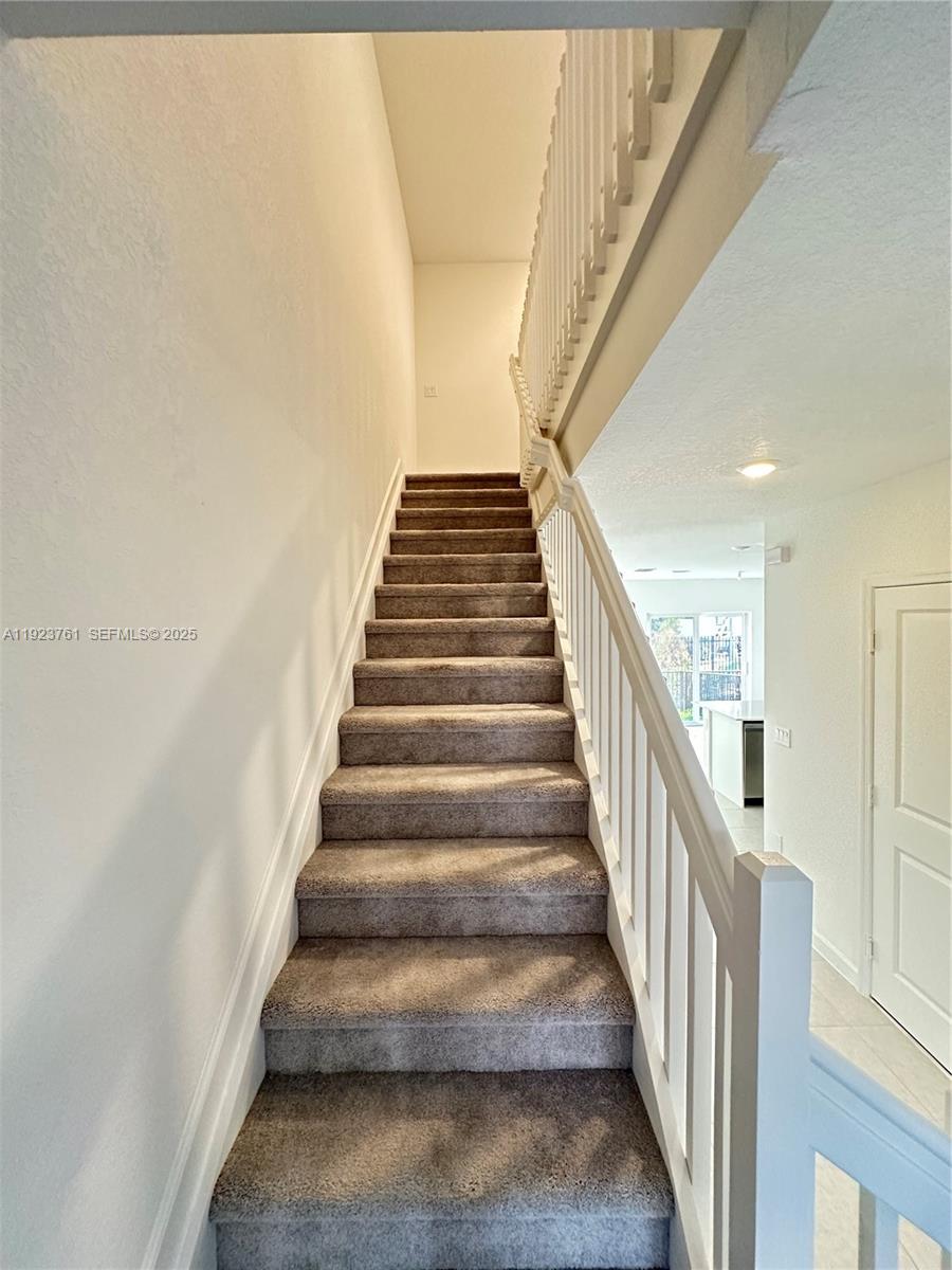 5020 3 / 3 1394 sq. ft. $ 2025-12-02 0 foto