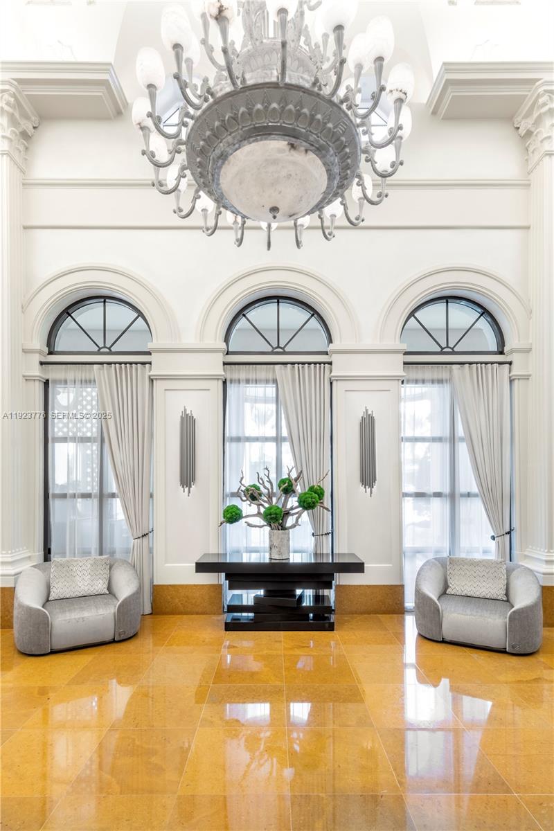 See details 905 3 / 3 2214 sq. ft. $ 2025-12-02 0 Photo