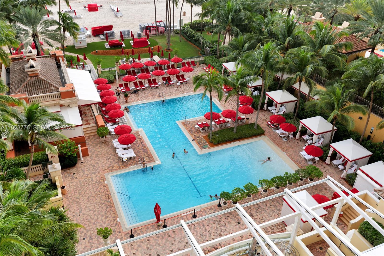 See details 905 3 / 3 2214 sq. ft. $ 2025-12-02 0 Photo