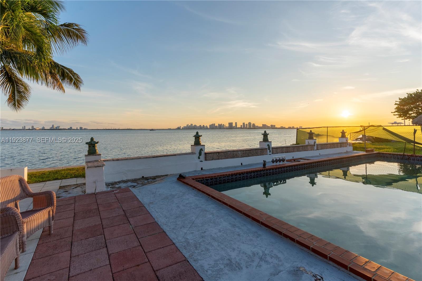 See details / sq. ft. $ 2025-12-02 0 Photo