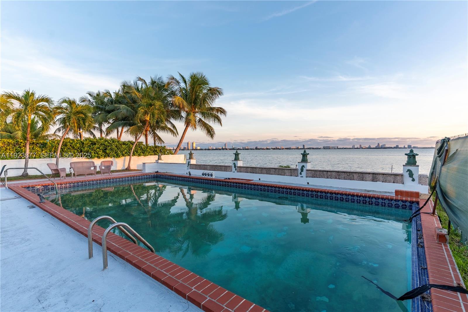 See details / sq. ft. $ 2025-12-02 0 Photo