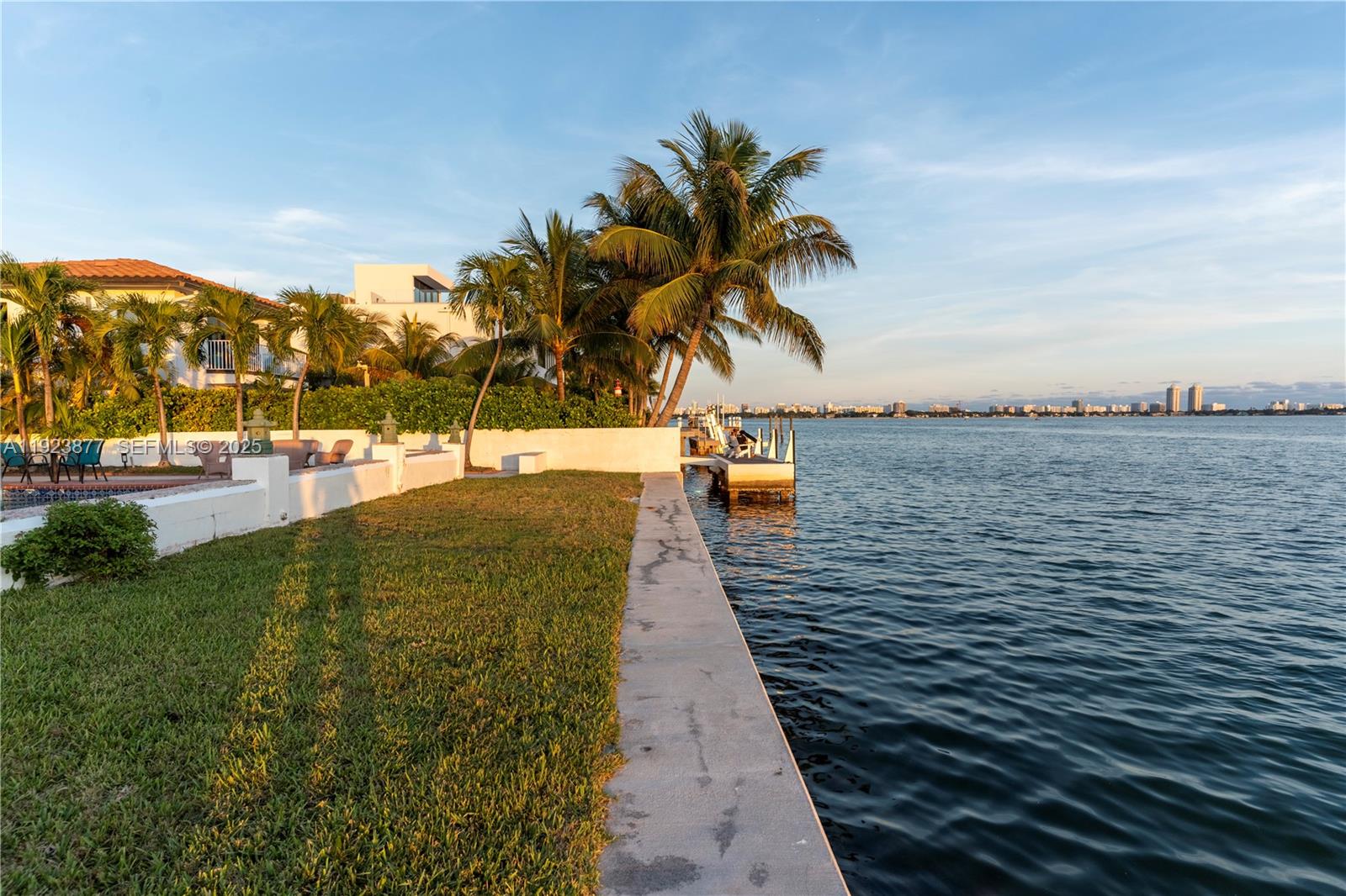 See details / sq. ft. $ 2025-12-02 0 Photo