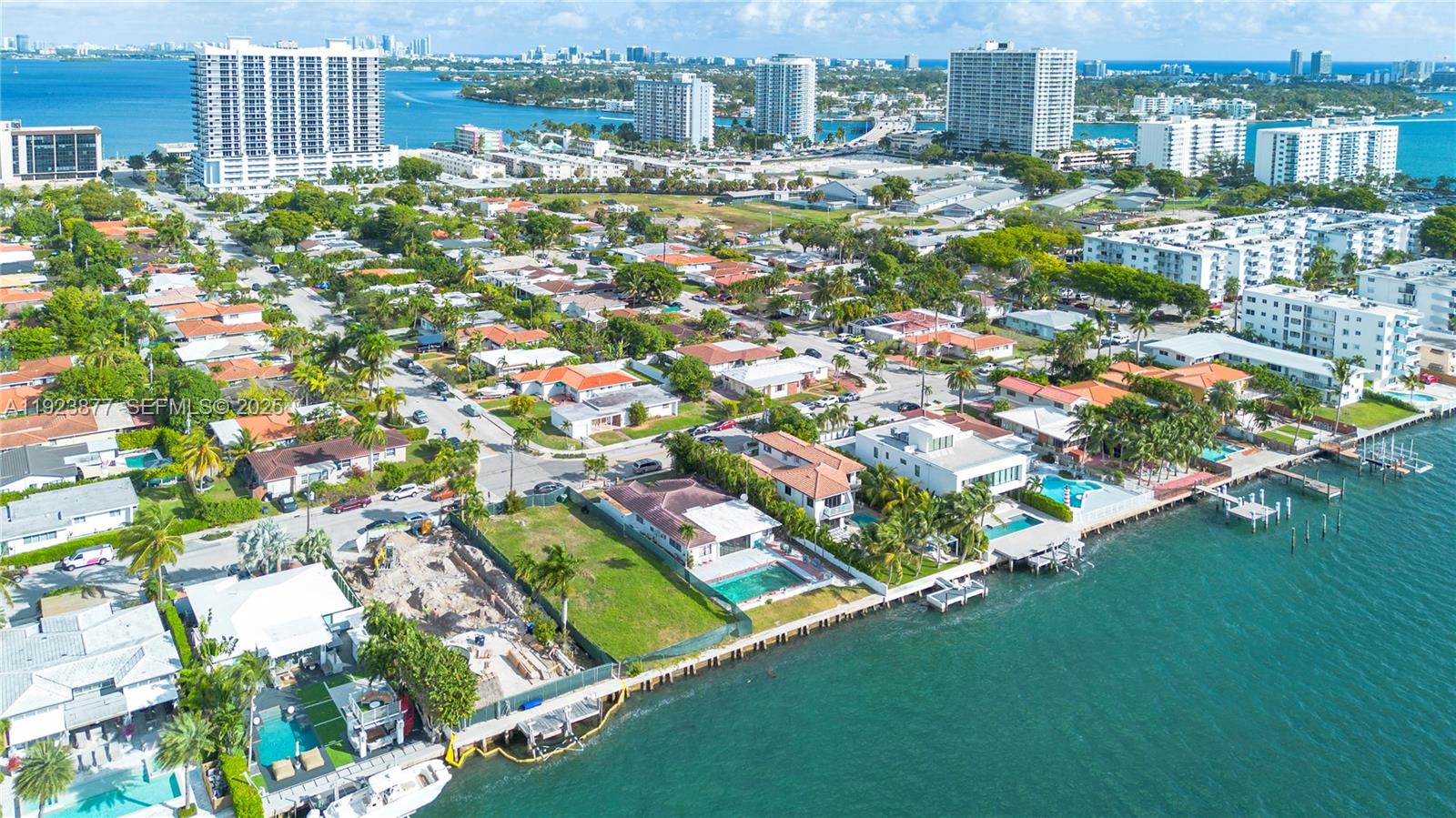 See details / sq. ft. $ 2025-12-02 0 Photo