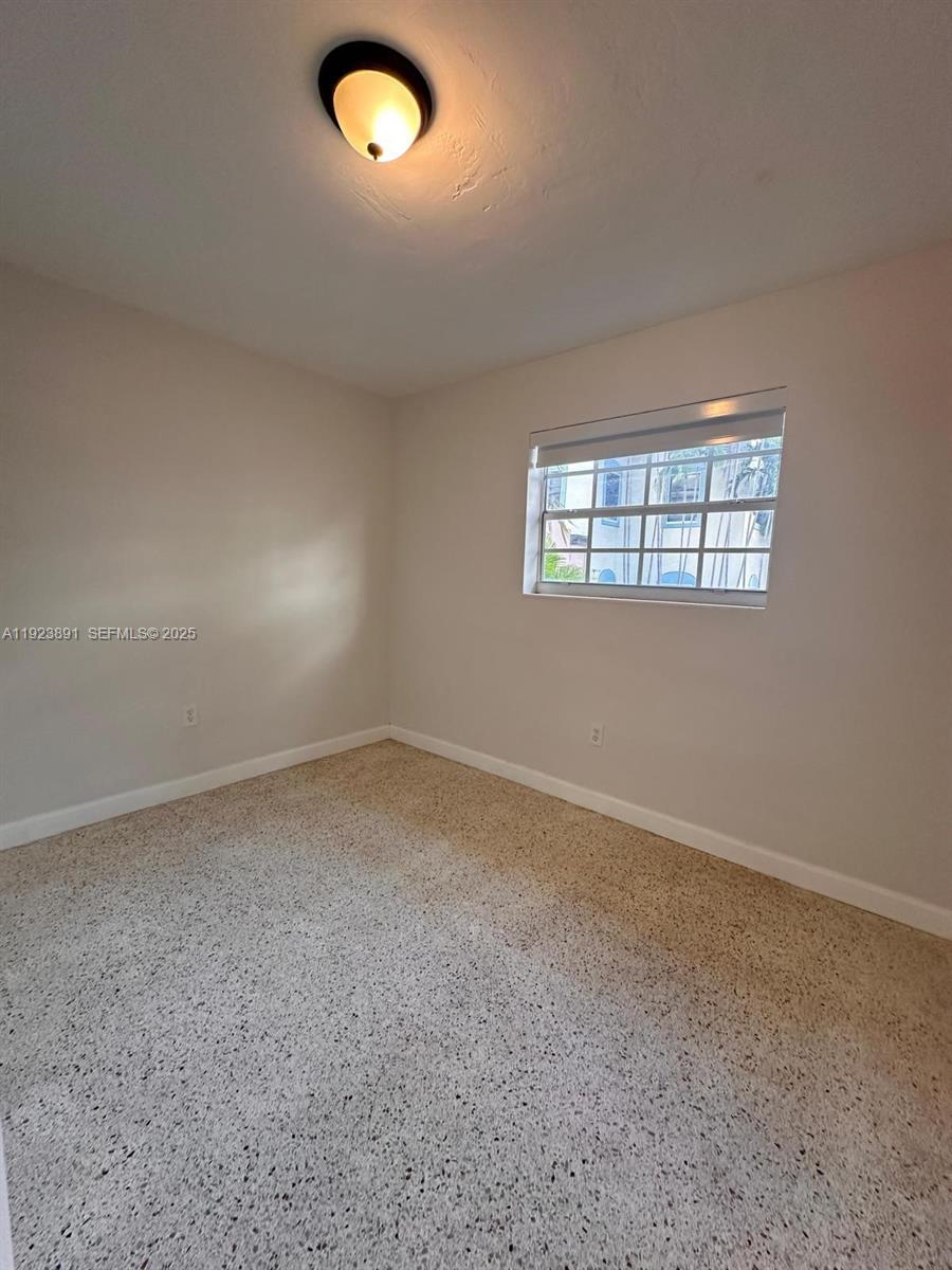 Ver detalles / 3240 sq. ft. $ 2025-12-02 0 foto