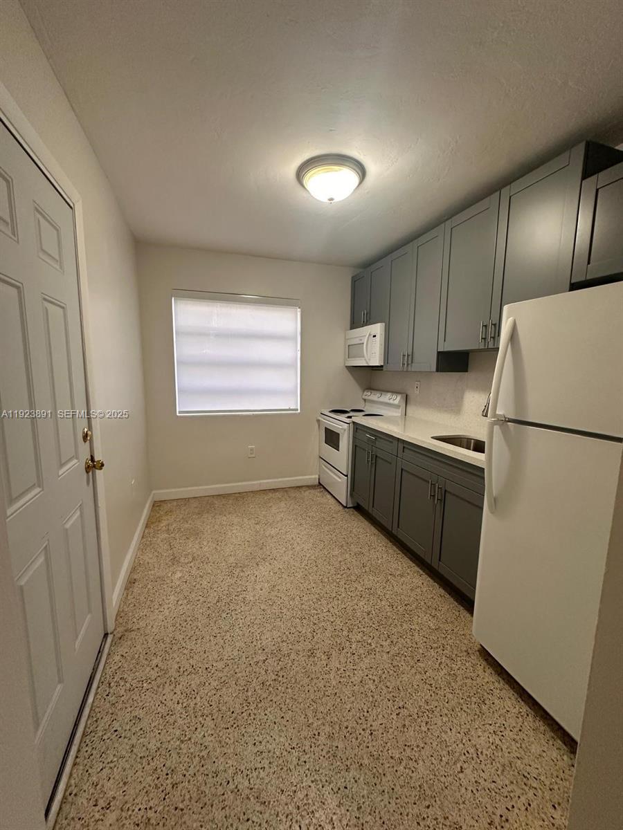 Ver detalles / 3240 sq. ft. $ 2025-12-02 0 foto