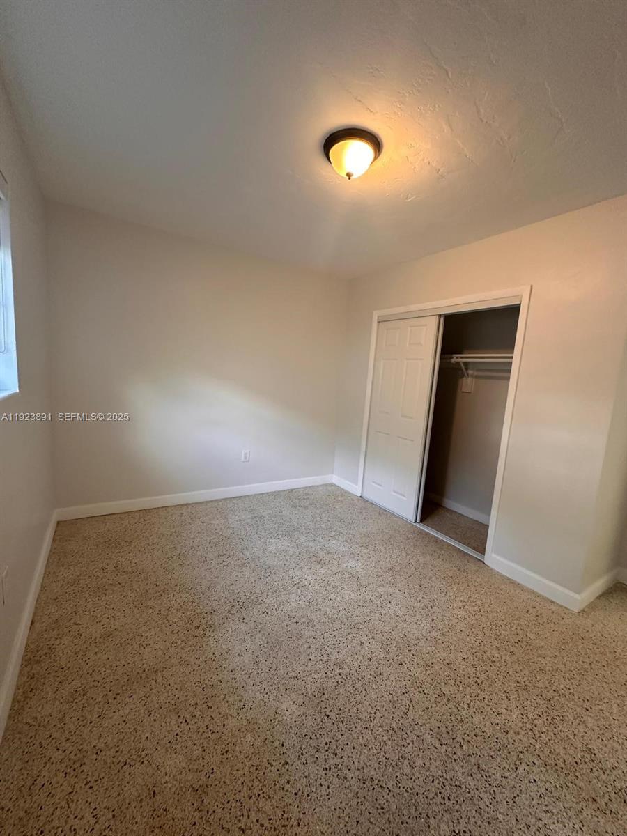 Ver detalles / 3240 sq. ft. $ 2025-12-02 0 foto