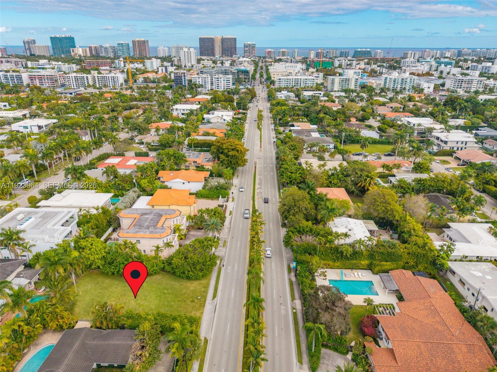   /   кв.футов $ 2025-12-02 0 Фото