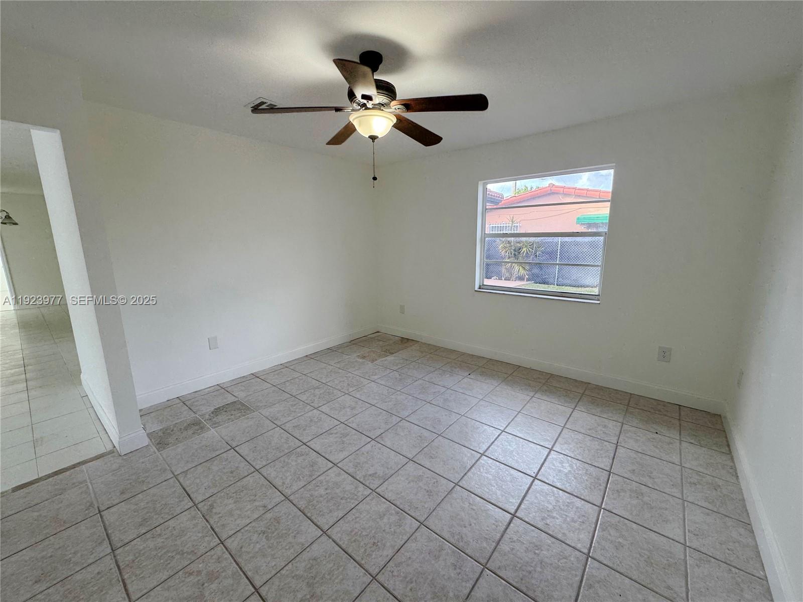 See details / 3064 sq. ft. $ 2025-12-02 0 Photo