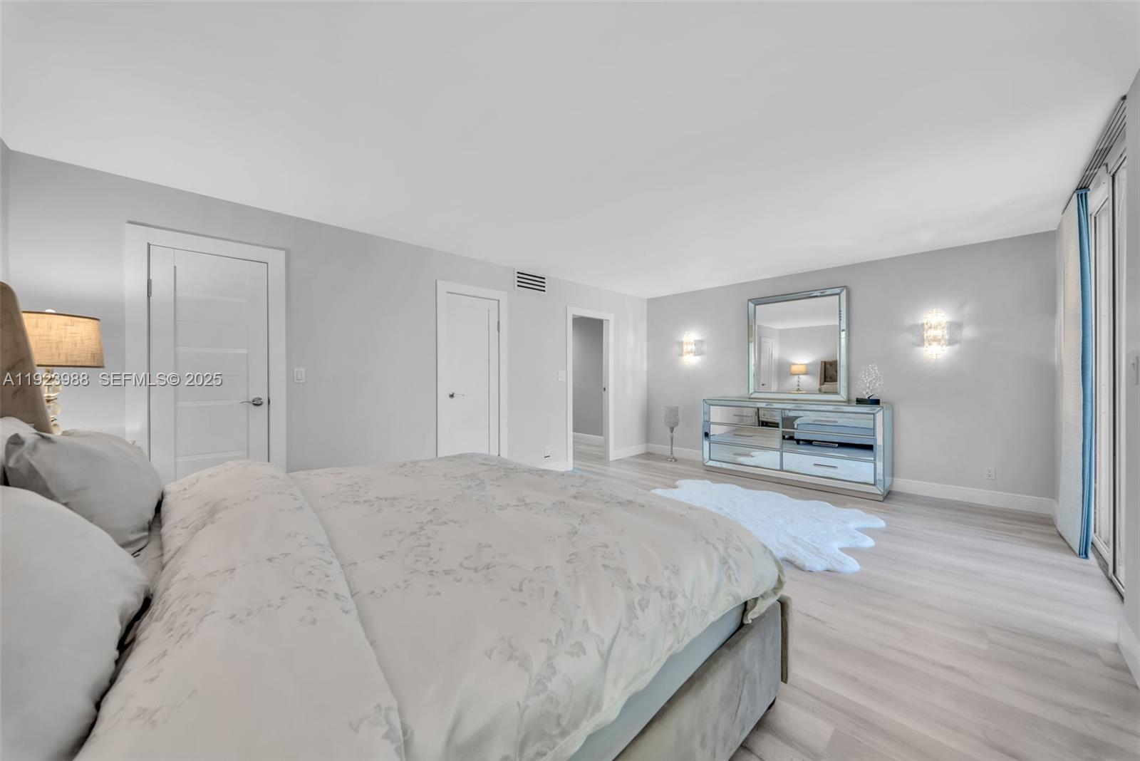 Photo of 707 27th Ave  (707), Hallandale Beach, Florida, 33009 - 