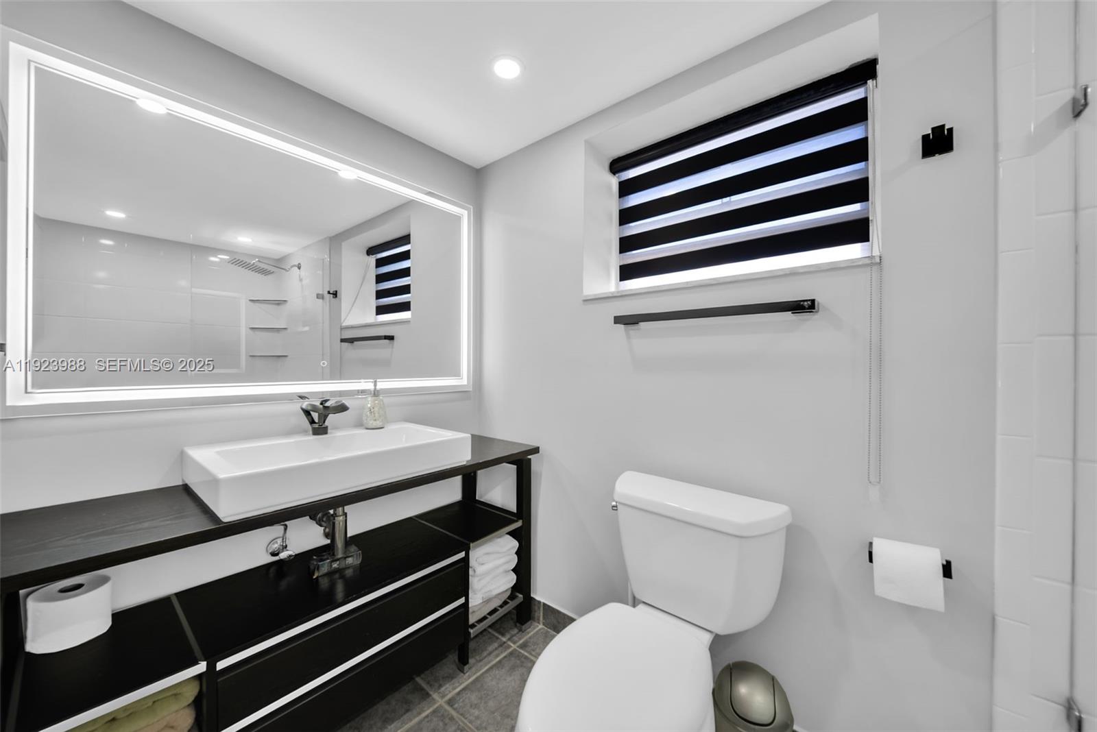 Photo of 707 27th Ave  (707), Hallandale Beach, Florida, 33009 - 