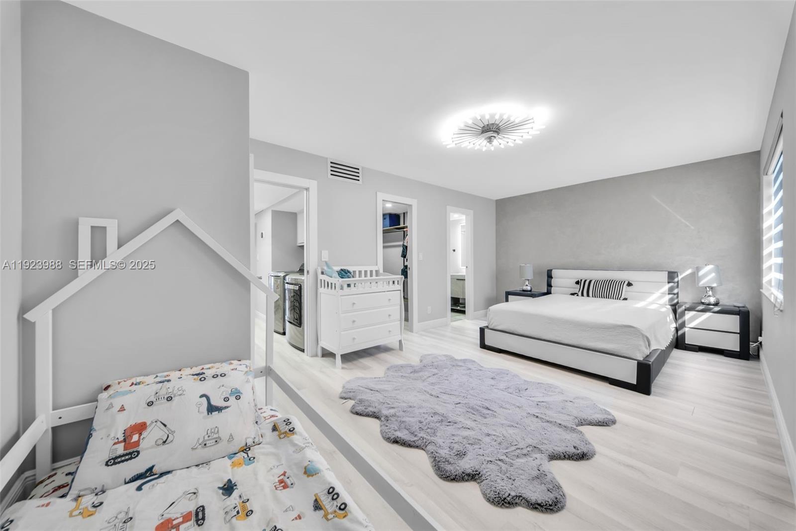 Photo of 707 27th Ave  (707), Hallandale Beach, Florida, 33009 - 