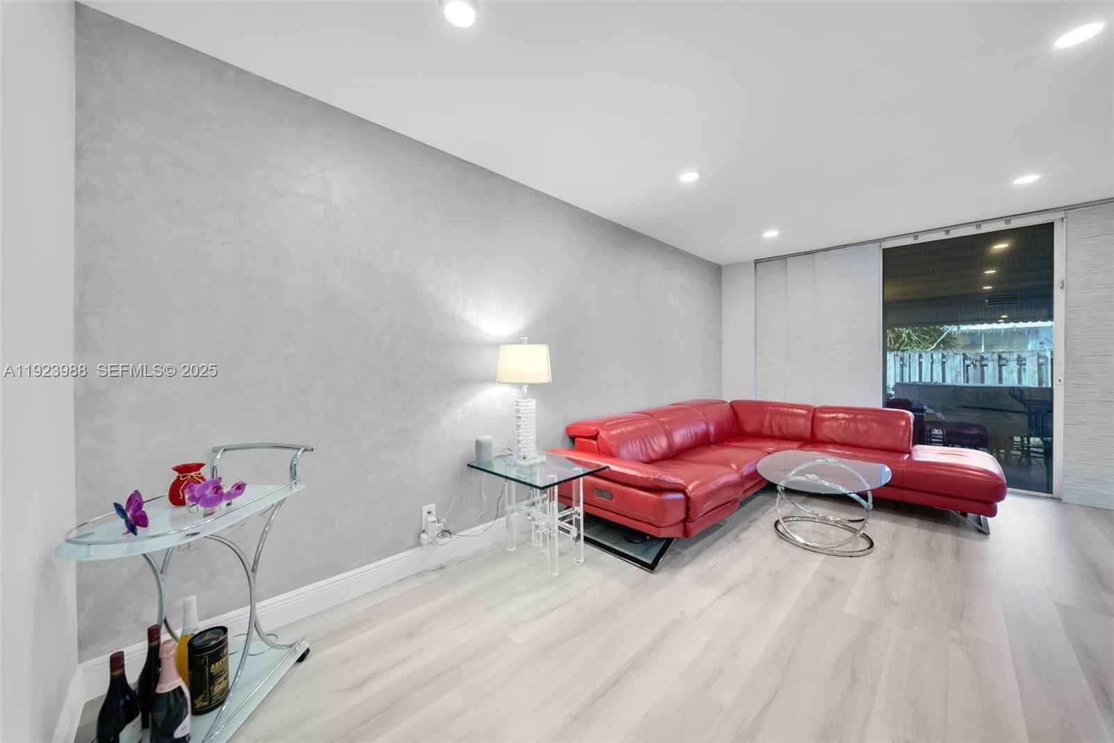 Photo of 707 27th Ave  (707), Hallandale Beach, Florida, 33009 - 