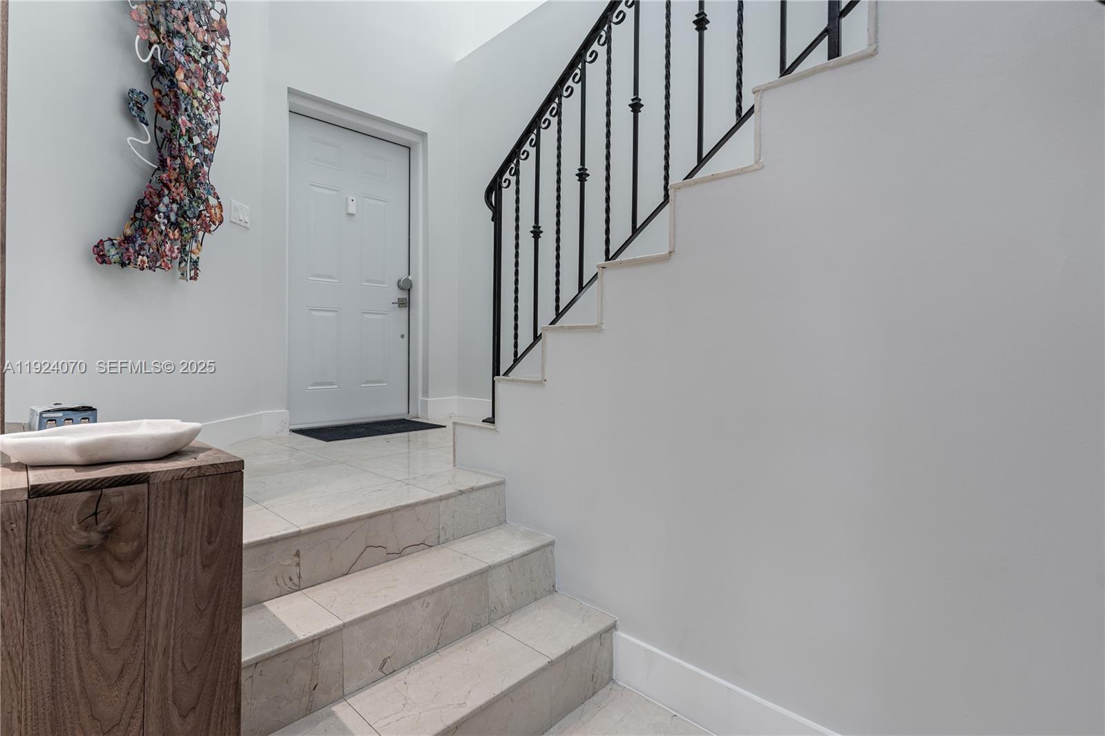 Photo of 18460 30th Ave  (18460), Aventura, Florida, 33160 - 