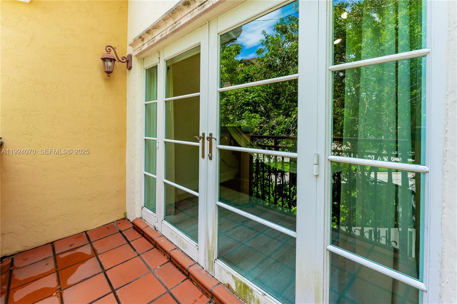 Photo of 18460 30th Ave  (18460), Aventura, Florida, 33160 - 