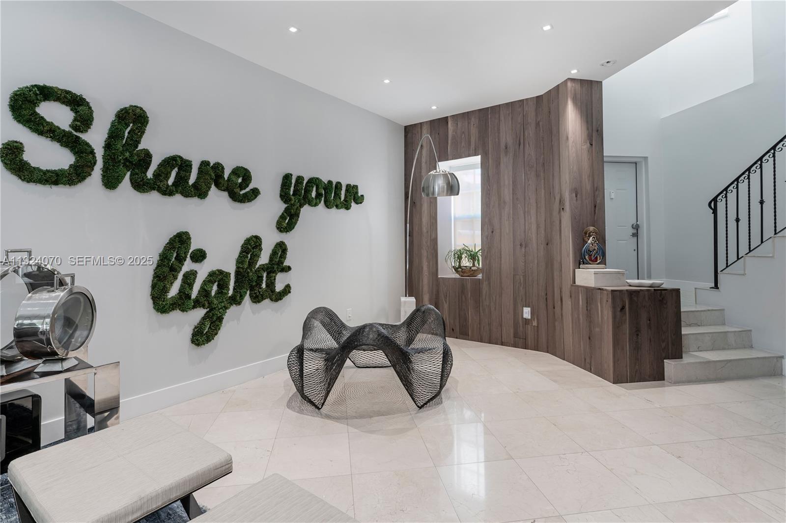 Photo of 18460 30th Ave  (18460), Aventura, Florida, 33160 - 