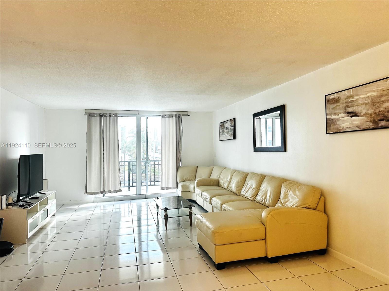 Photo of 1501 Ocean Dr #205, Hollywood, Florida, 33019 -