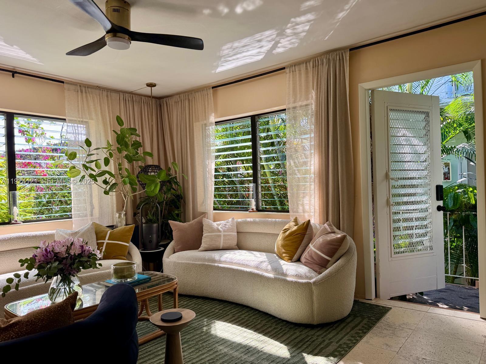 8-1127 1 / 1 600 sq. ft. $ 2025-12-02 0 foto