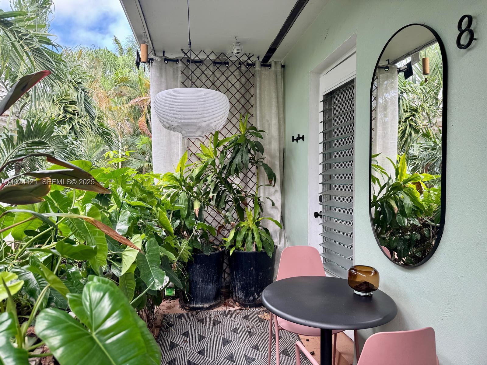 8-1127 1 / 1 600 sq. ft. $ 2025-12-02 0 foto