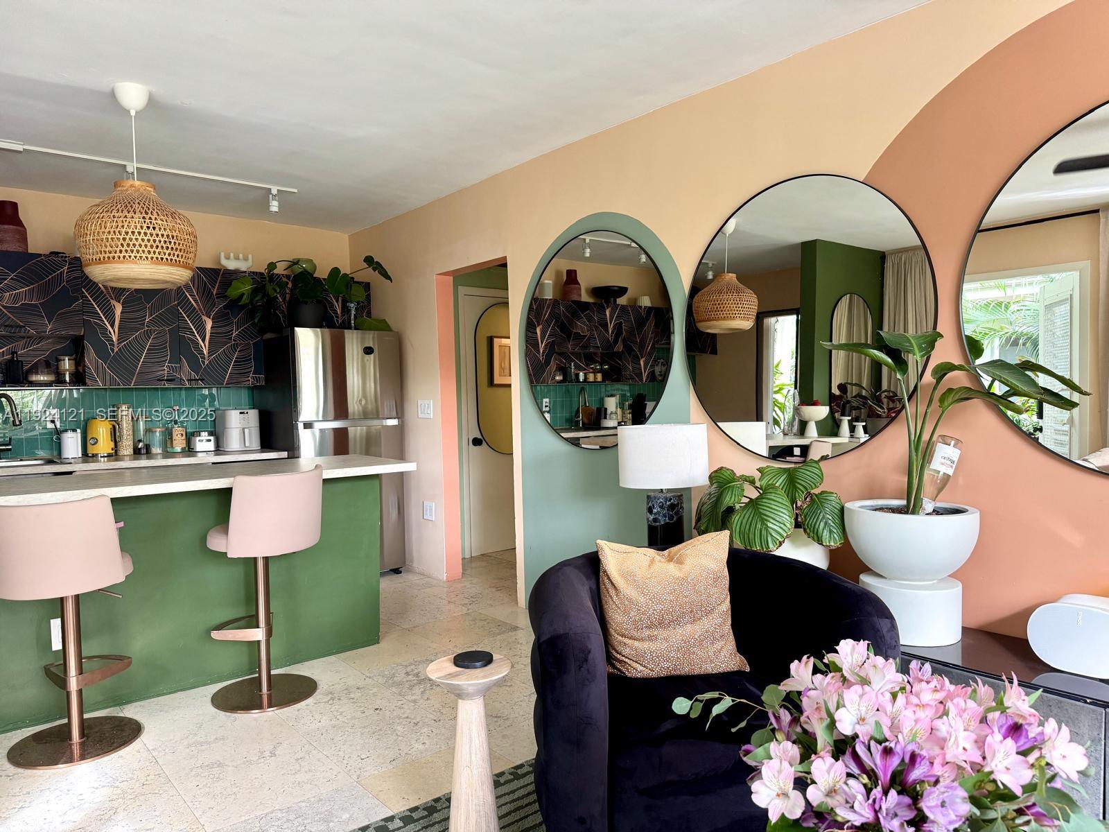 8-1127 1 / 1 600 sq. ft. $ 2025-12-02 0 foto