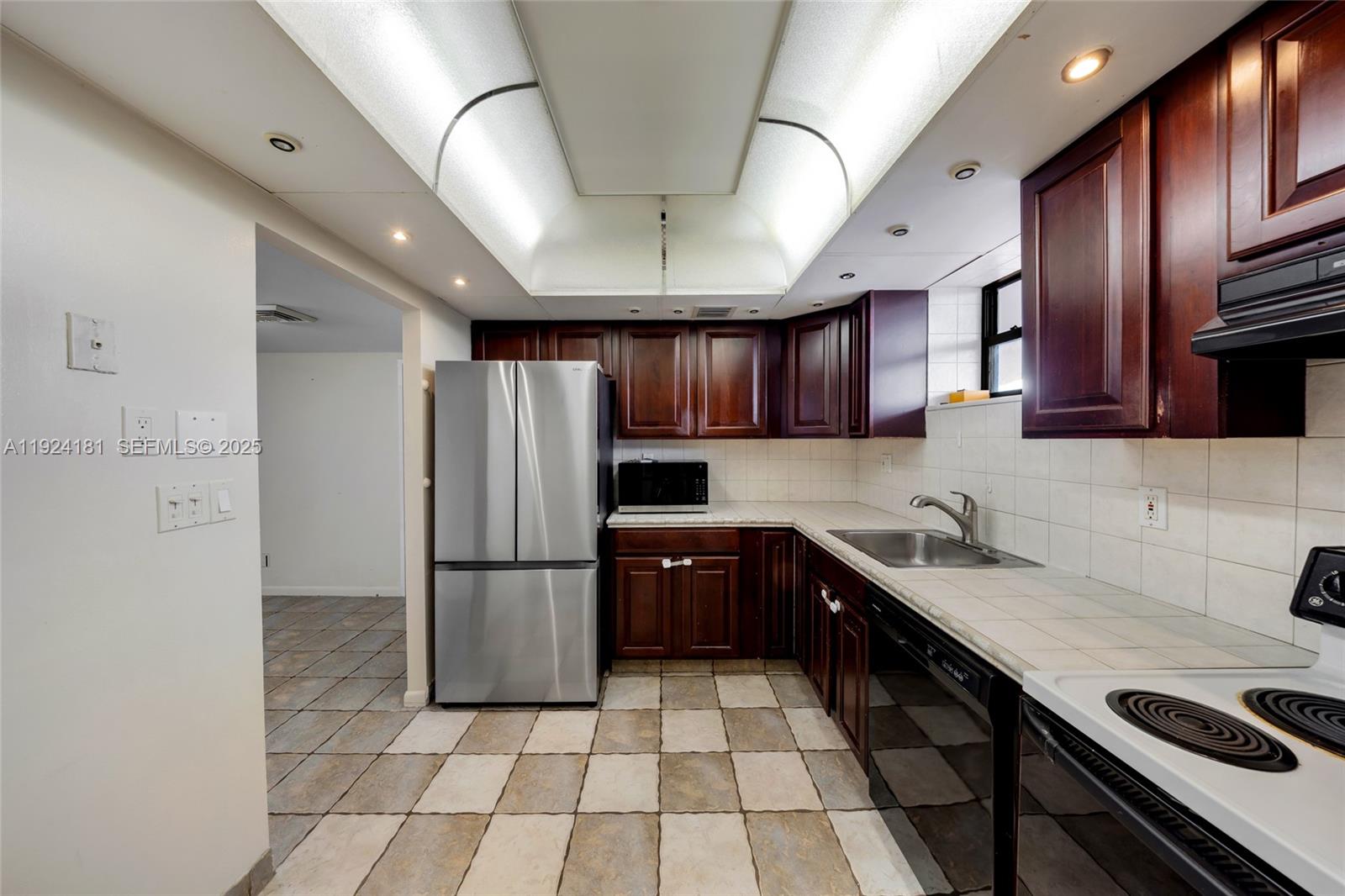 Photo of 500 Three Islands Blvd  #117, Hallandale Beach, Florida, 33009 - 