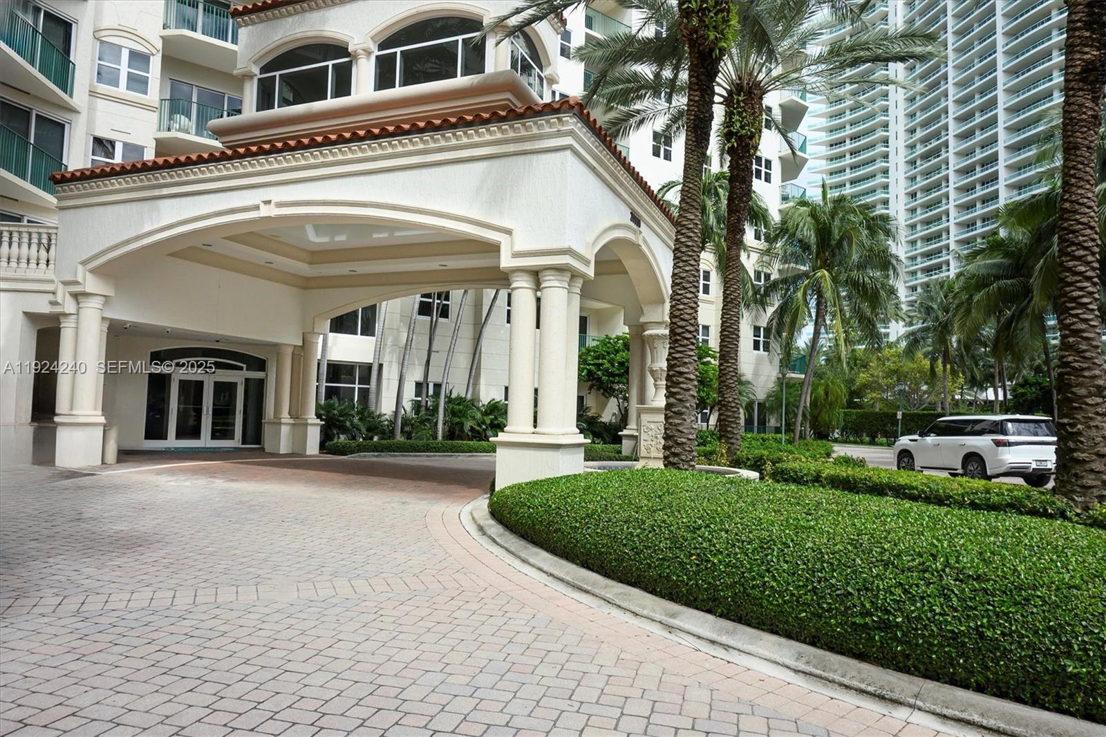 Photo of 20000 Country Club Dr  #302, Aventura, Florida, 33180 - 
