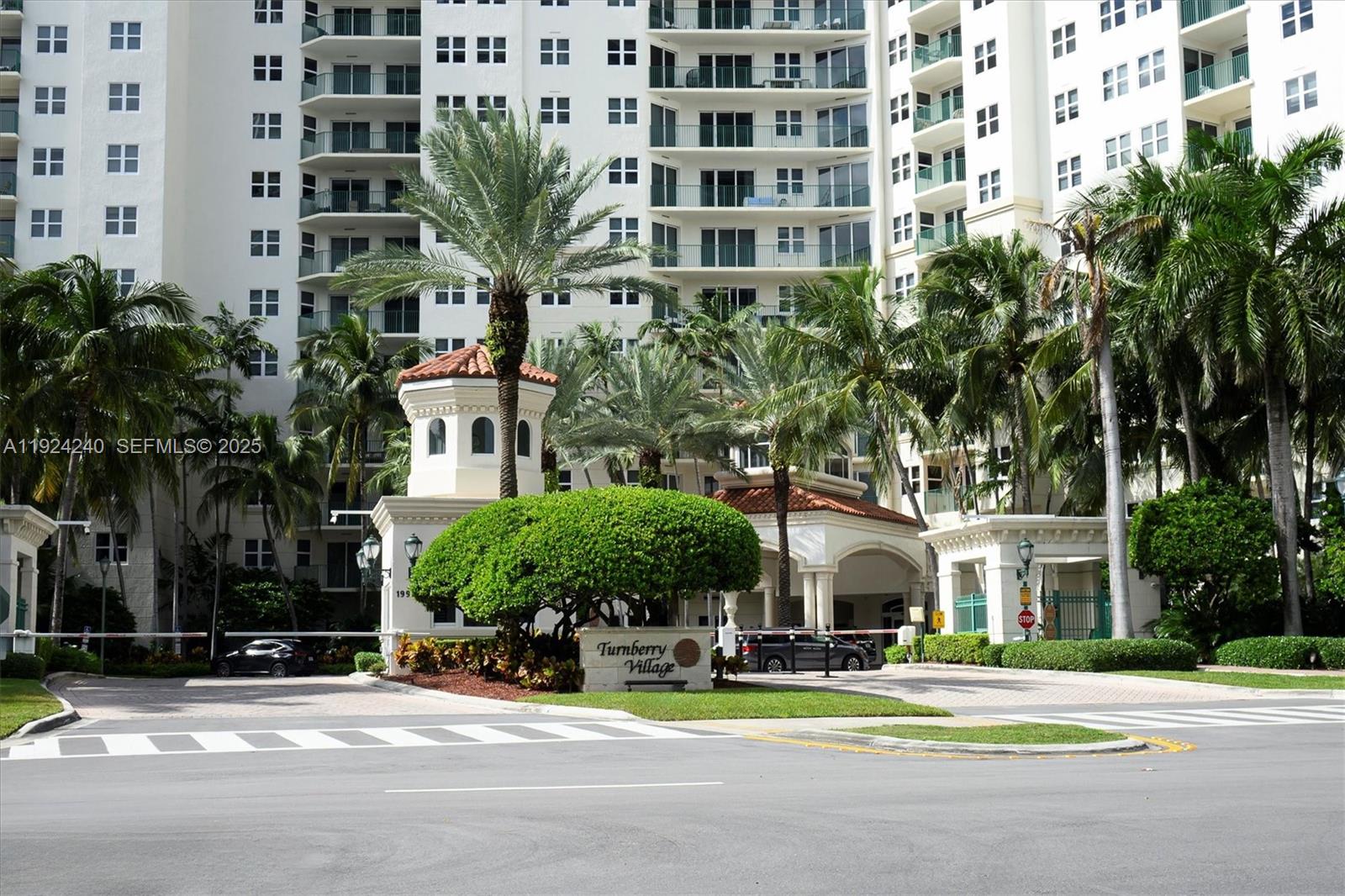 Photo of 20000 Country Club Dr  #302, Aventura, Florida, 33180 - 