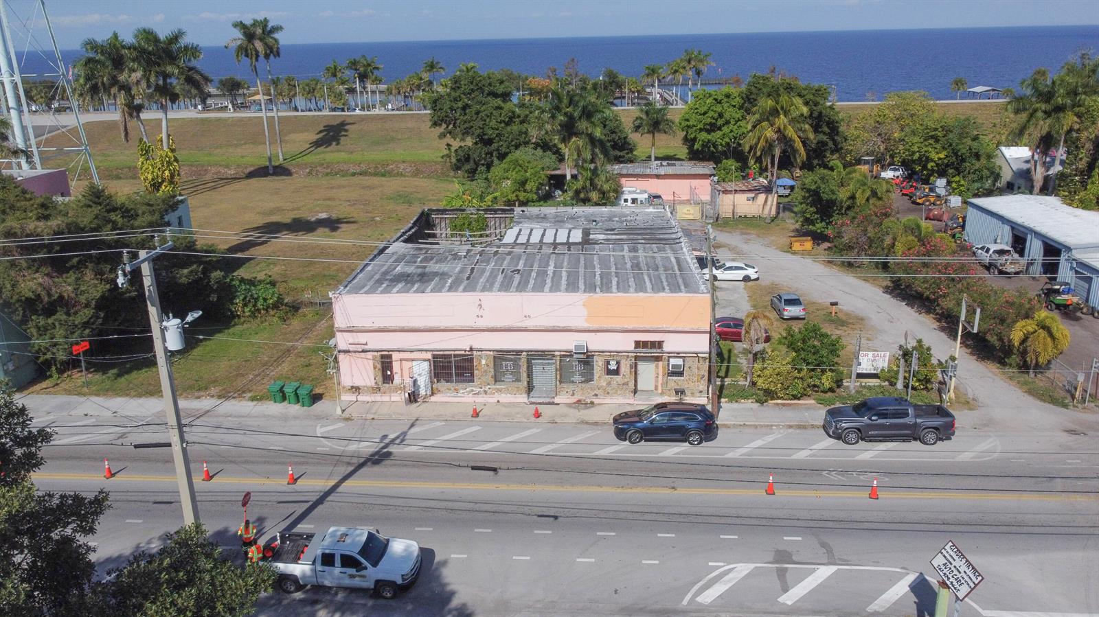 See details / 12 sq. ft. $ 2025-12-29 0 Photo