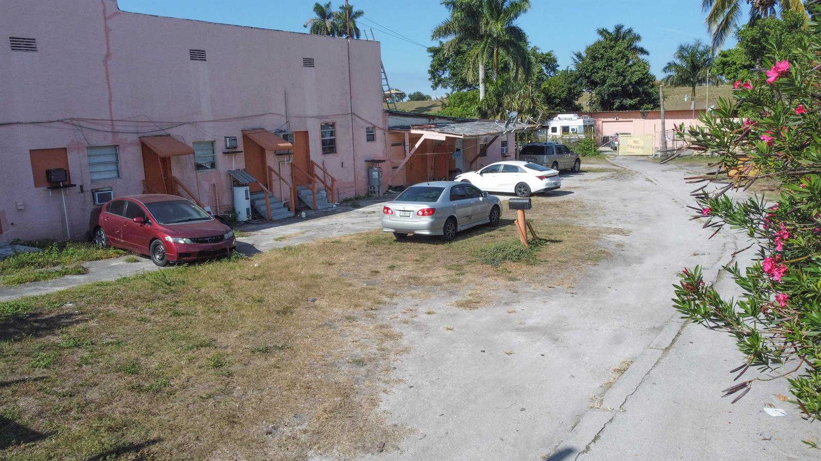 See details / 12 sq. ft. $ 2025-12-29 0 Photo