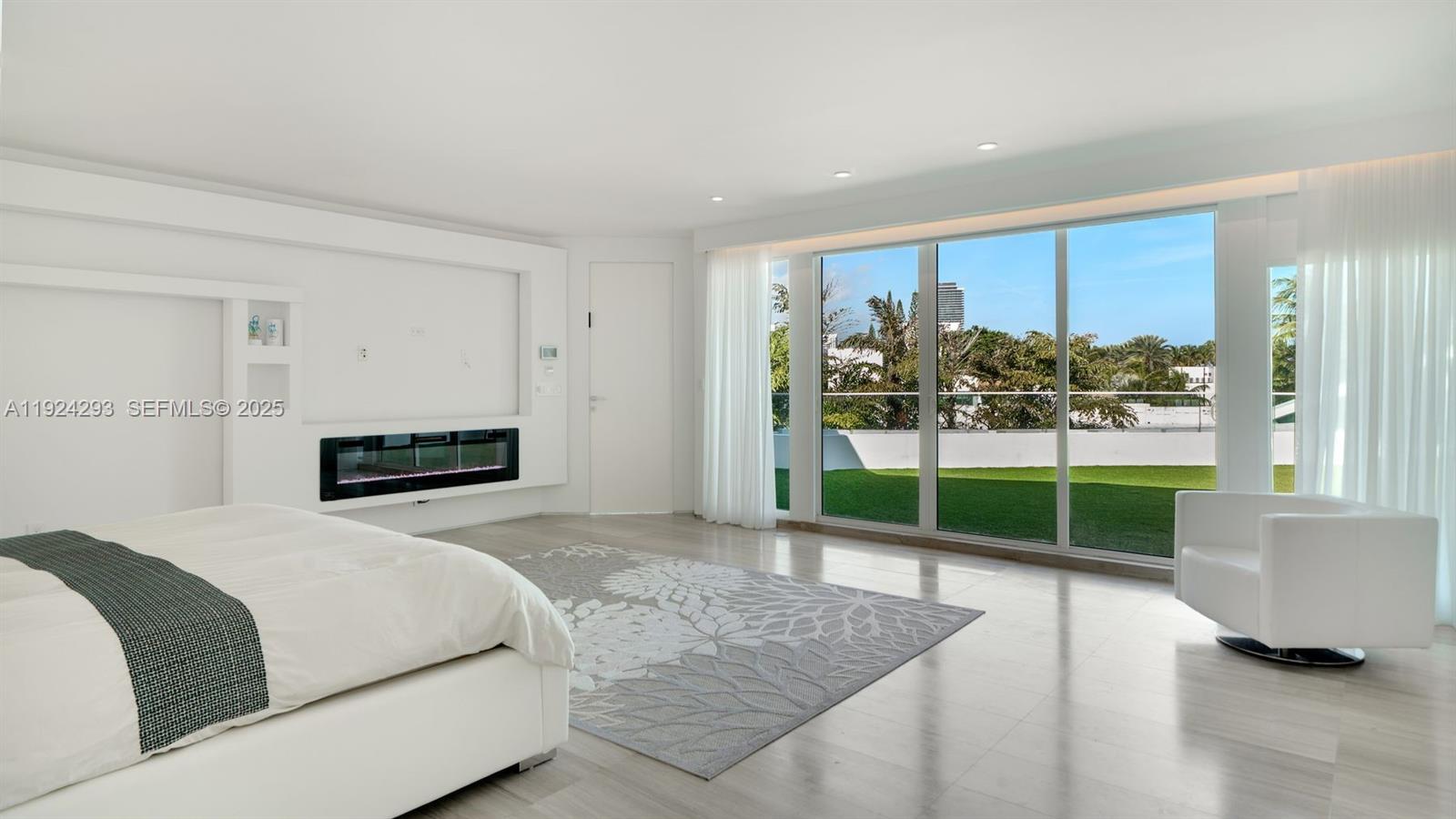 Photo of 480 Ocean Blvd  (480), Golden Beach, Florida, 33160 - 