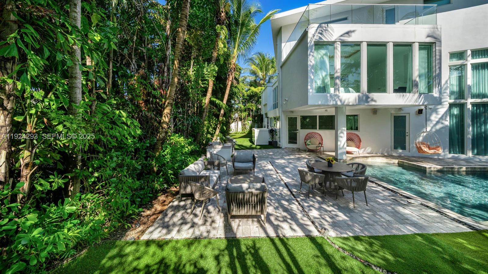 Photo of 480 Ocean Blvd  (480), Golden Beach, Florida, 33160 - 