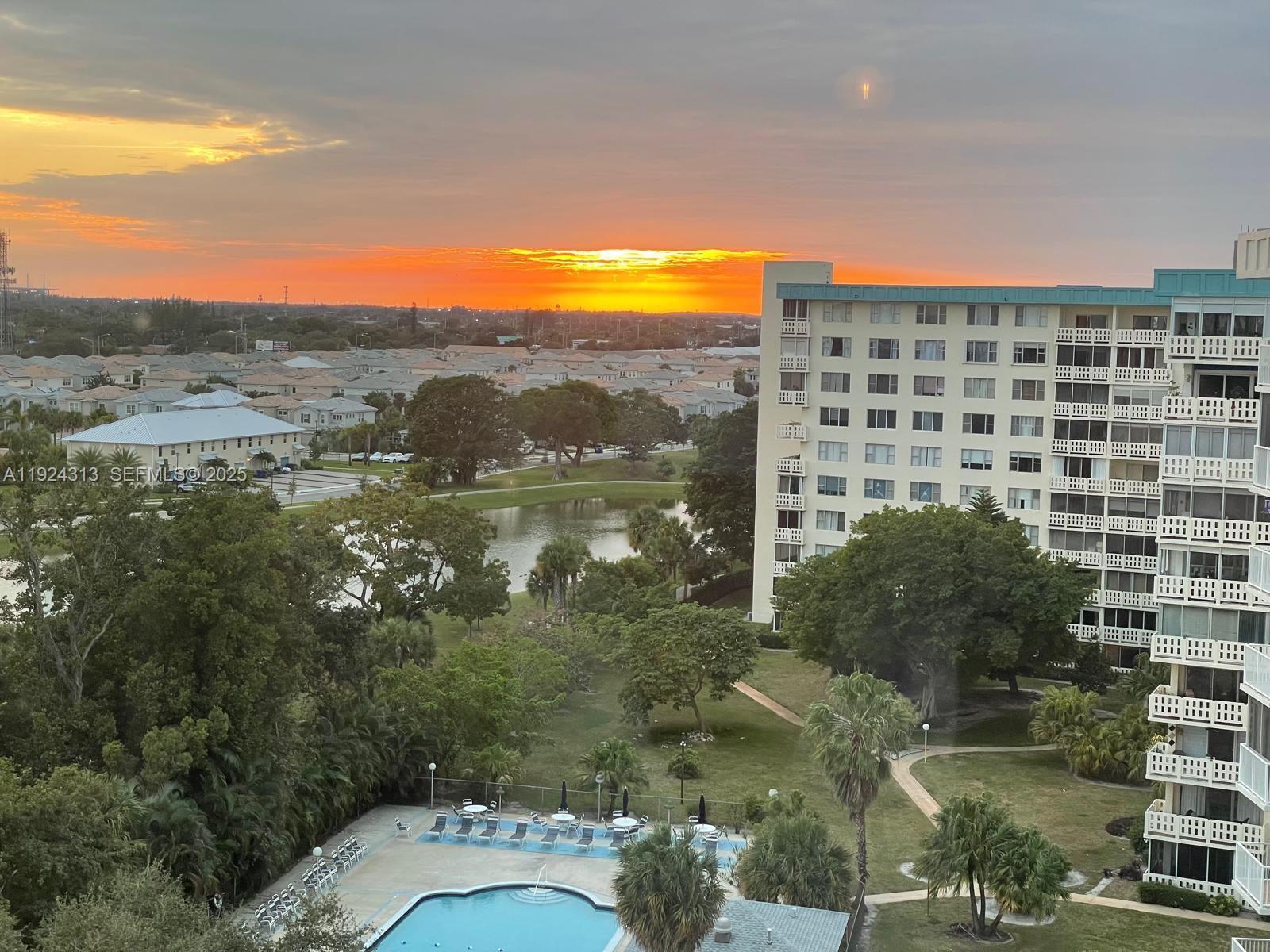 Подробнее 1015 2 / 2 1132 кв.футов $ 2025-12-03 0 Фото