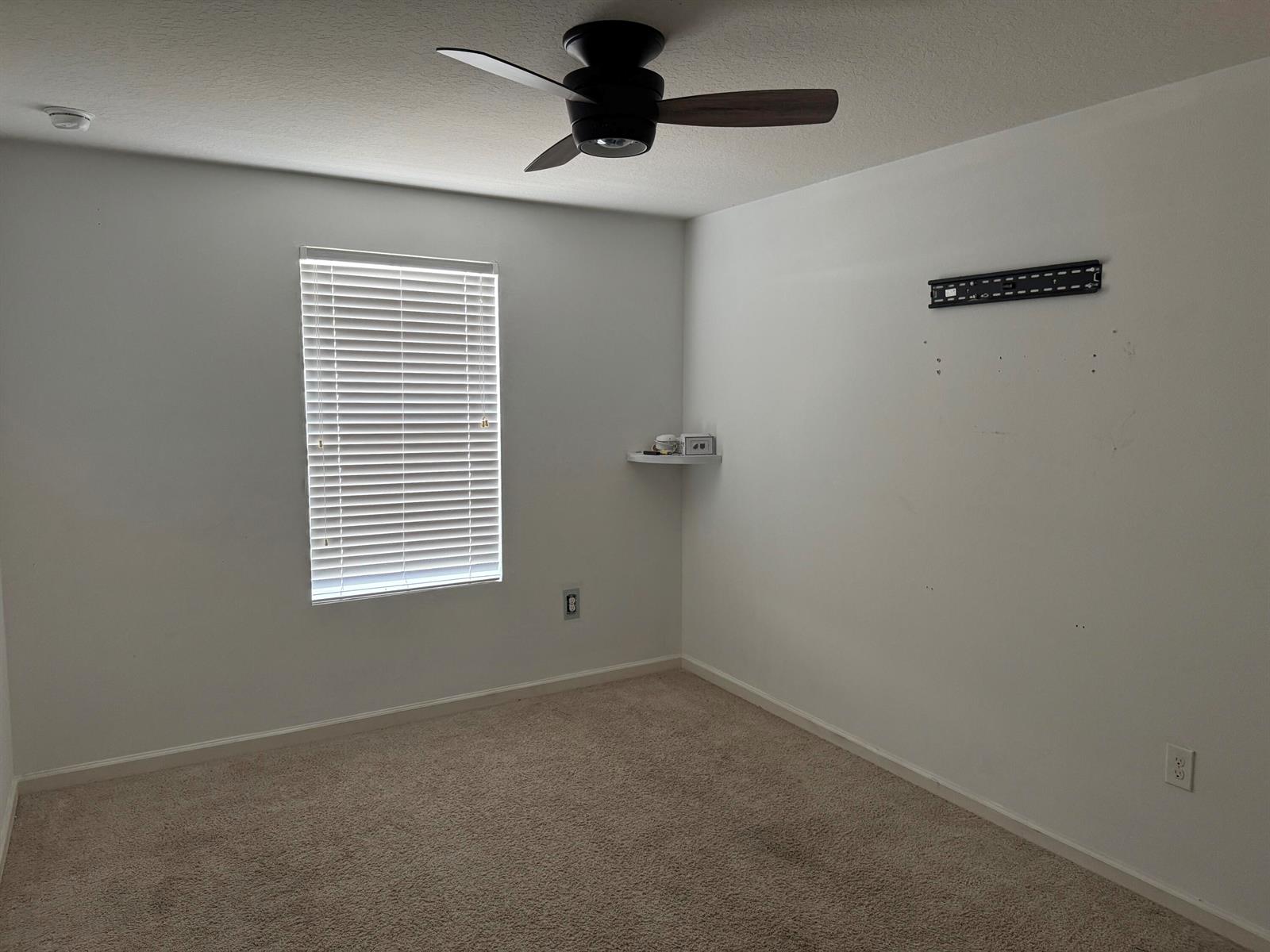 Ver detalles 11217 4 / 2002 sq. ft. $ 2026-06-19 0 foto